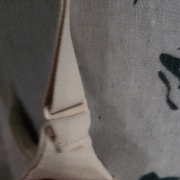 NWT SKIMS 40DD MSRP$68.00 Fits Everybody Full Coverage Wired Sand - Picture 4 of 5